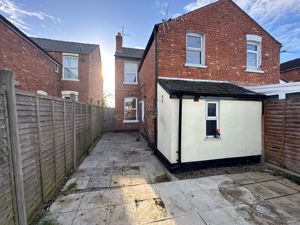 Rear External- click for photo gallery